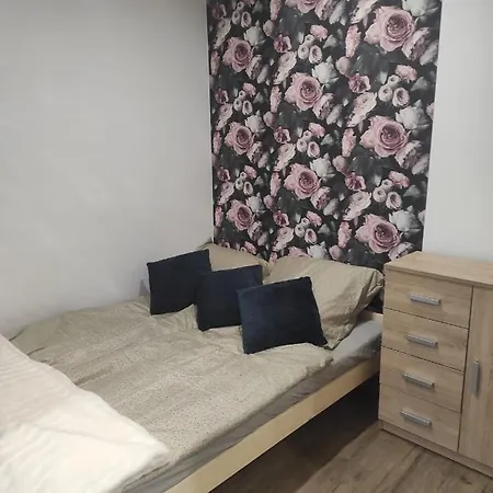 Appartamento Pilsuckiego News Apartament Wałbrzych